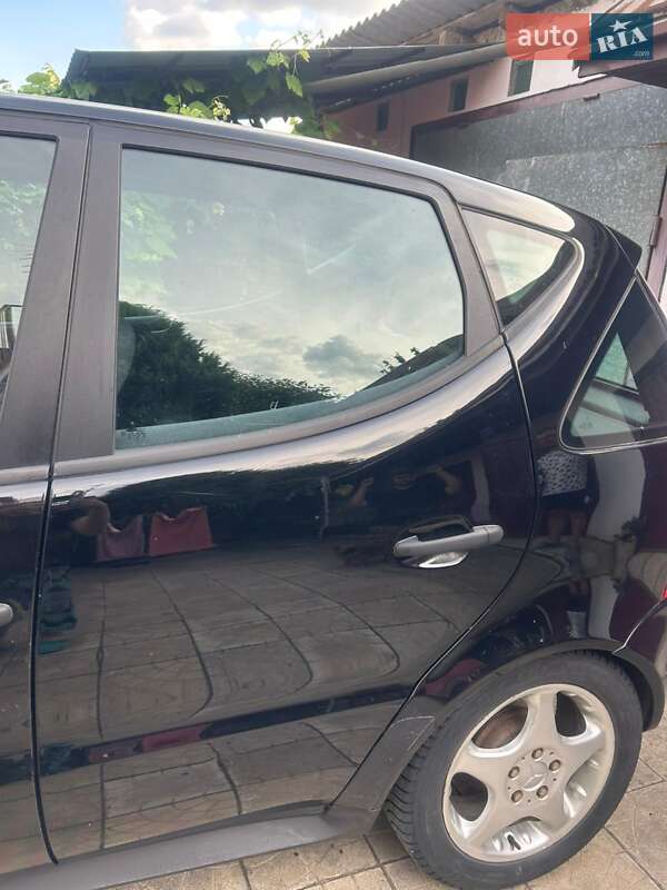 Хэтчбек Mercedes-Benz A-Class 2000 в Городище