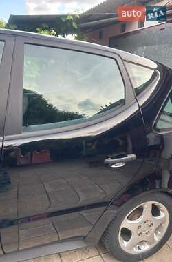 Хэтчбек Mercedes-Benz A-Class 2000 в 