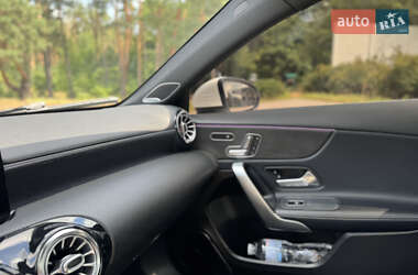 Седан Mercedes-Benz A-Class 2019 в 