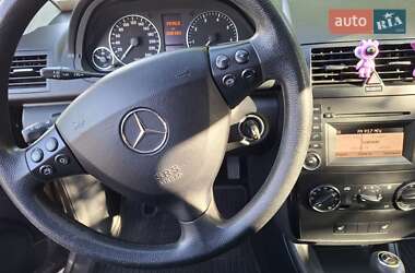 Хэтчбек Mercedes-Benz A-Class 2010 в 