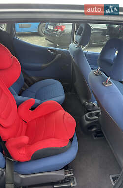 Хэтчбек Mercedes-Benz A-Class 2001 в 