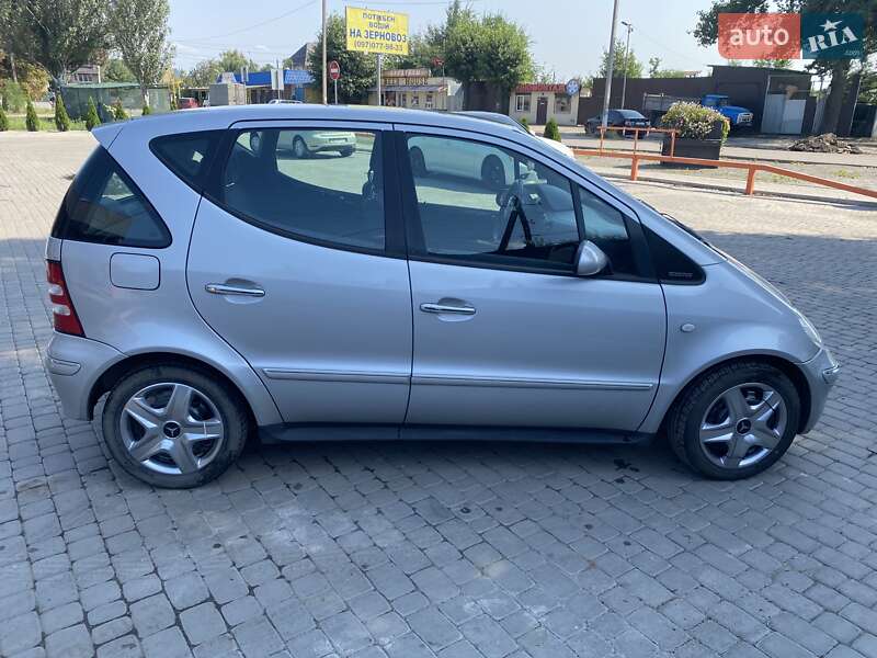 Хэтчбек Mercedes-Benz A-Class 2001 в Новомосковске