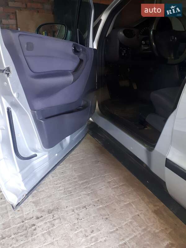 Хэтчбек Mercedes-Benz A-Class 2002 в Славуте