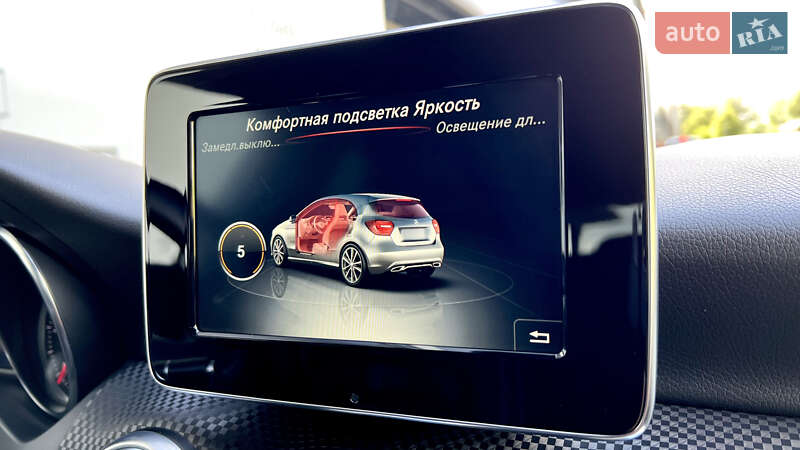Хэтчбек Mercedes-Benz A-Class 2017 в Киеве