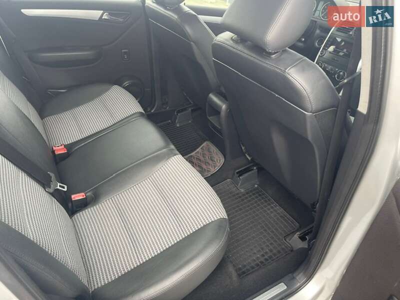 Хетчбек Mercedes-Benz A-Class 2005 в Тернополі фото 11 Хетчбек Mercedes-Benz A-Class 2005 в Тернополі