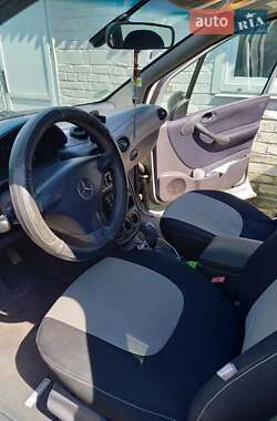 Хэтчбек Mercedes-Benz A-Class 2004 в 