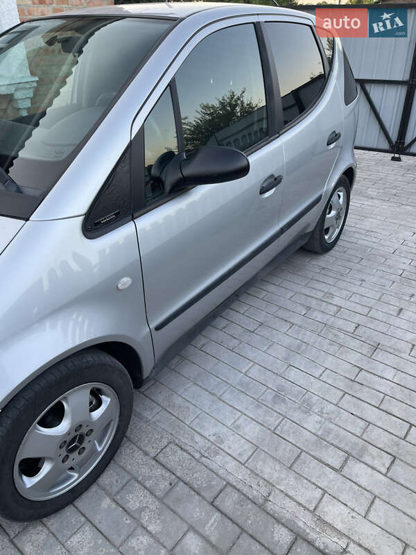Хетчбек Mercedes-Benz A-Class 2001 в Кропивницькому