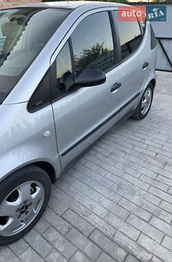 Хэтчбек Mercedes-Benz A-Class 2001 в 