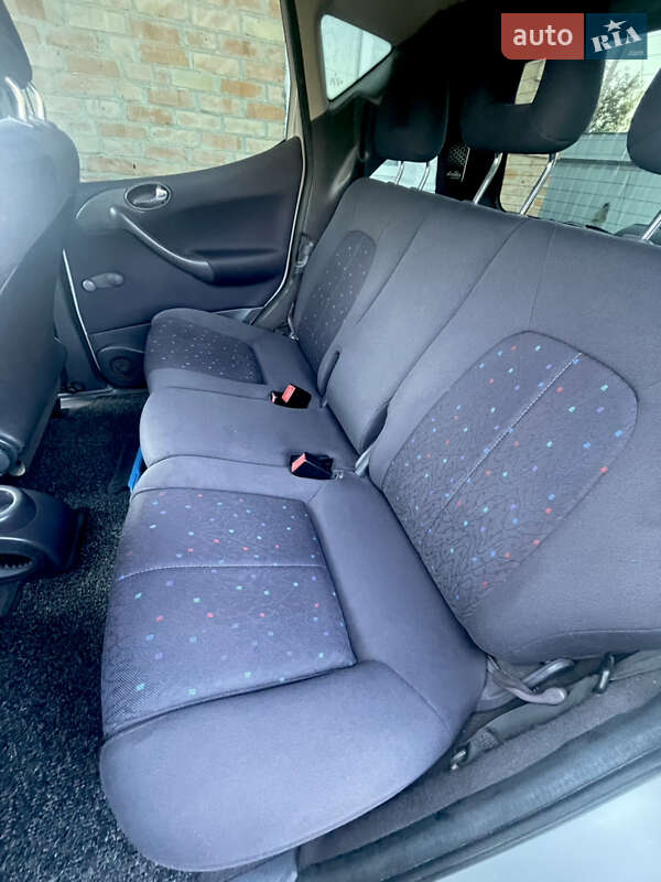 Хетчбек Mercedes-Benz A-Class 2001 в Кропивницькому