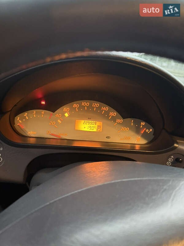 Хэтчбек Mercedes-Benz A-Class 2004 в Львове