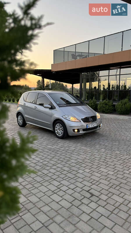 Хэтчбек Mercedes-Benz A-Class 2006 в 