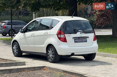 Хэтчбек Mercedes-Benz A-Class 2010 в 