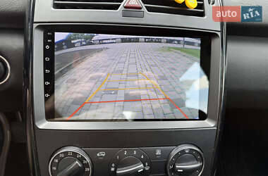 Хэтчбек Mercedes-Benz A-Class 2010 в 