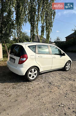 Хэтчбек Mercedes-Benz A-Class 2008 в 