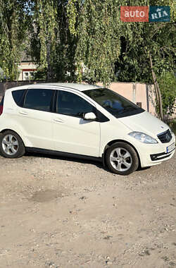 Хэтчбек Mercedes-Benz A-Class 2008 в 