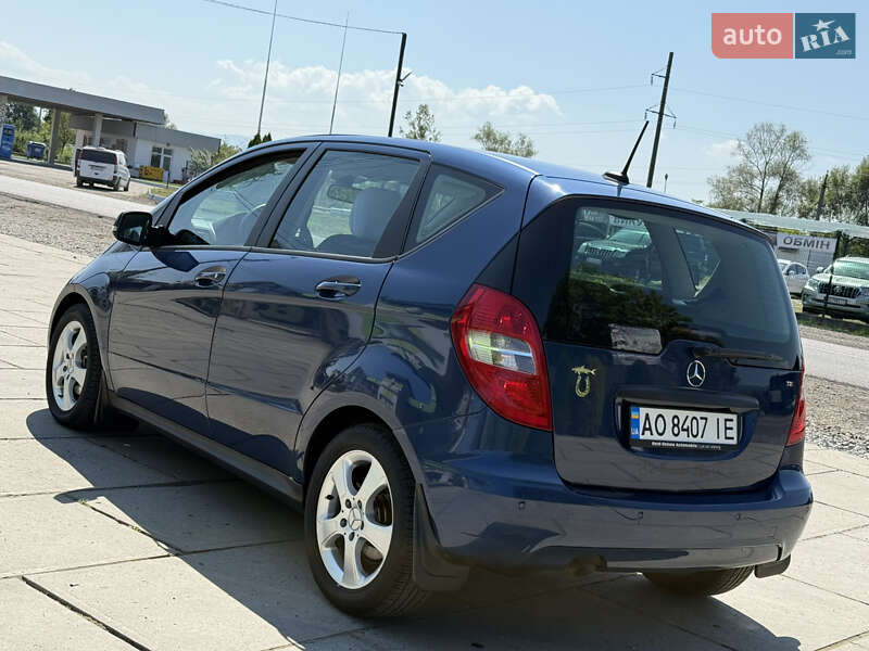 Хэтчбек Mercedes-Benz A-Class 2012 в Хусте