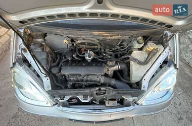 Хэтчбек Mercedes-Benz A-Class 2002 в 