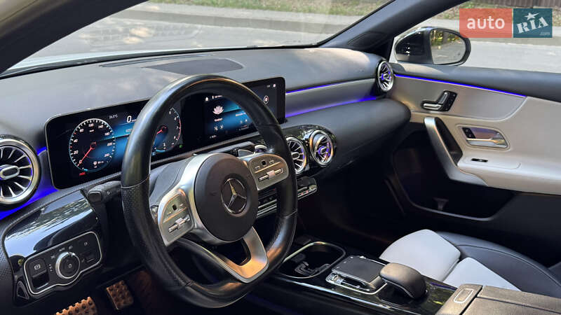 Седан Mercedes-Benz A-Class 2019 в Львове