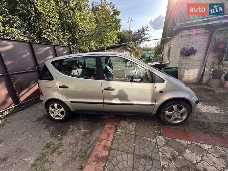 Хэтчбек Mercedes-Benz A-Class 2004 в 