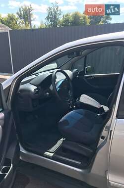 Хэтчбек Mercedes-Benz A-Class 2002 в 
