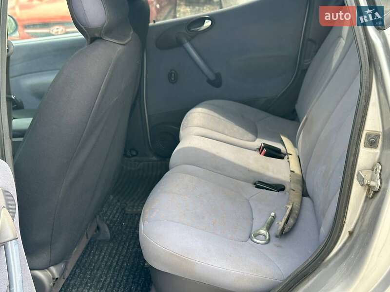 Хетчбек Mercedes-Benz A-Class 2000 в Дніпрі