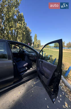 Хэтчбек Mercedes-Benz A-Class 2000 в 