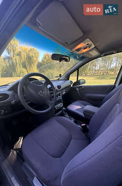 Хэтчбек Mercedes-Benz A-Class 2000 в 