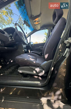 Хэтчбек Mercedes-Benz A-Class 2000 в 