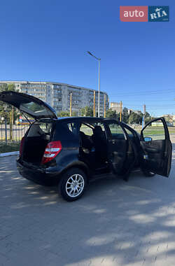 Хэтчбек Mercedes-Benz A-Class 2005 в 
