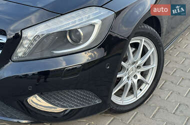 Хэтчбек Mercedes-Benz A-Class 2014 в 