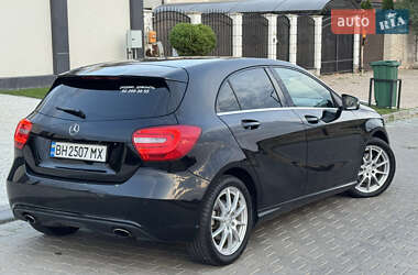 Хэтчбек Mercedes-Benz A-Class 2014 в 