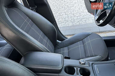 Хэтчбек Mercedes-Benz A-Class 2014 в 