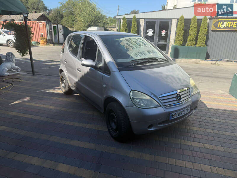 Хэтчбек Mercedes-Benz A-Class 2001 в 