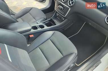 Хэтчбек Mercedes-Benz A-Class 2012 в 