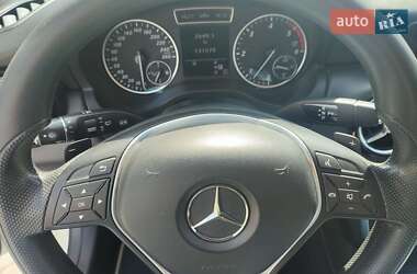 Хэтчбек Mercedes-Benz A-Class 2012 в 