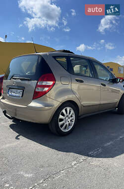Хэтчбек Mercedes-Benz A-Class 2008 в 