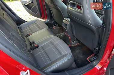 Хетчбек Mercedes-Benz A-Class 2014 в 