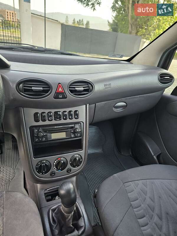Хетчбек Mercedes-Benz A-Class 2001 в Сваляві