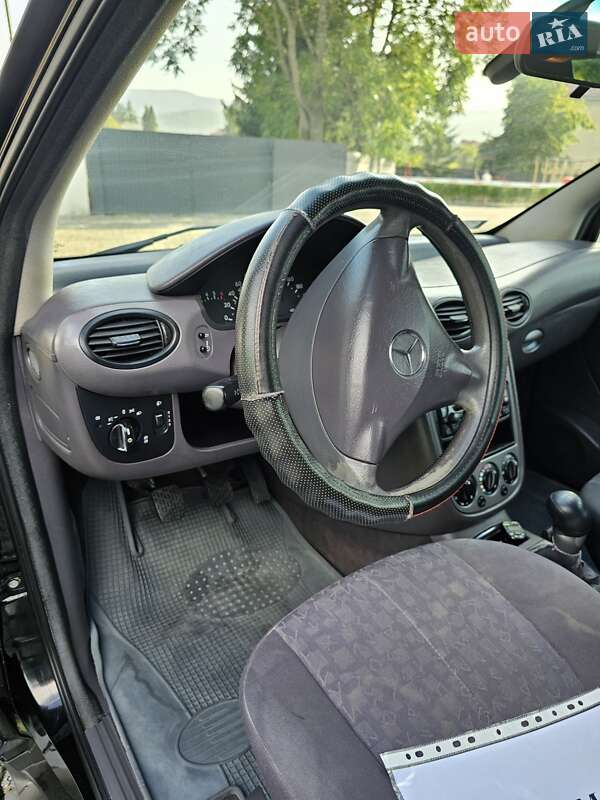Хетчбек Mercedes-Benz A-Class 2001 в Сваляві