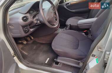 Хэтчбек Mercedes-Benz A-Class 2002 в 