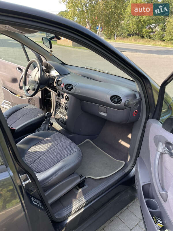 Хэтчбек Mercedes-Benz A-Class 2000 в Долине фото 12 Хэтчбек Mercedes-Benz A-Class 2000 в Долине