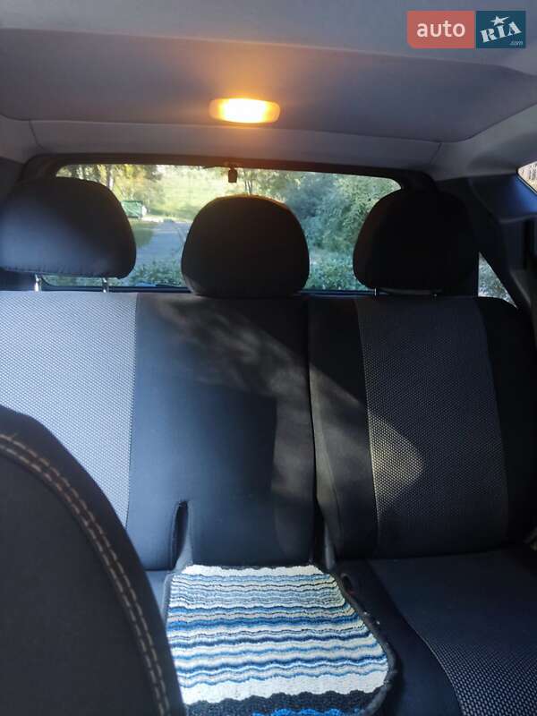 Хетчбек Mercedes-Benz A-Class 2000 в Києві фото 30 Хетчбек Mercedes-Benz A-Class 2000 в Києві