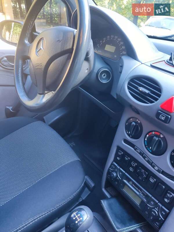 Хетчбек Mercedes-Benz A-Class 2000 в Києві фото 20 Хетчбек Mercedes-Benz A-Class 2000 в Києві