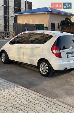 Хэтчбек Mercedes-Benz A-Class 2010 в 