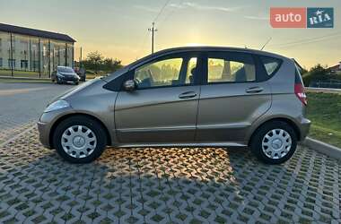 Хэтчбек Mercedes-Benz A-Class 2006 в 