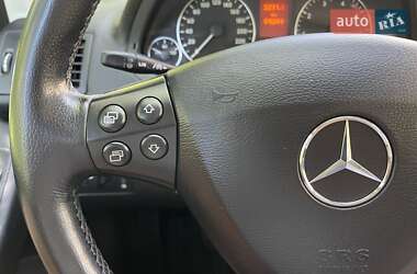 Хэтчбек Mercedes-Benz A-Class 2010 в 