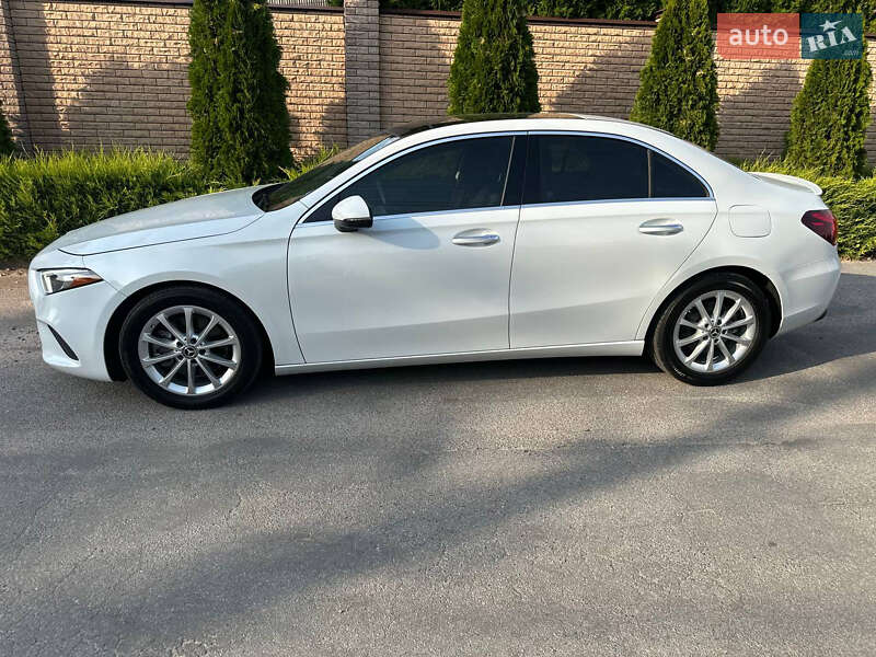 Седан Mercedes-Benz A-Class 2019 в Виннице