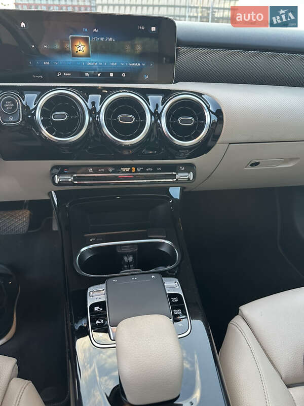Седан Mercedes-Benz A-Class 2019 в Львове