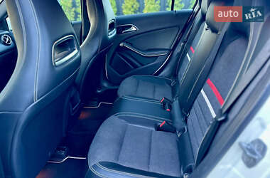 Хэтчбек Mercedes-Benz A-Class 2012 в 