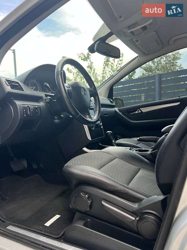 Хэтчбек Mercedes-Benz A-Class 2010 в Ивано-Франковске фото 37 Хэтчбек Mercedes-Benz A-Class 2010 в Ивано-Франковске